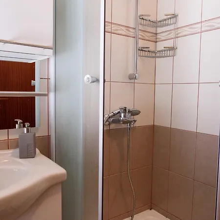 Gostinjska kuća Dalmatia Sun 3*